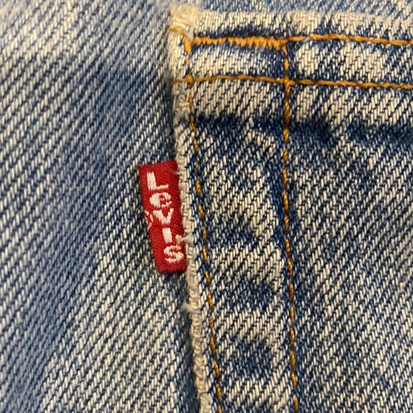 LEVI - 701 Student Fit, cutoff shorts, cotton - Picture 5 of 5